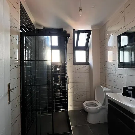 Astounding Sea View In Karakoey 4br, 2ba Lägenhet Istanbul