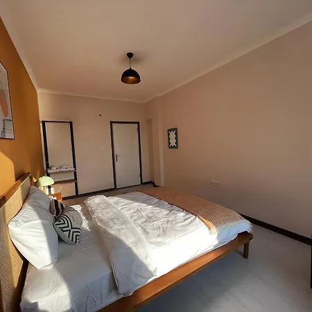 Lägenhet Astounding Sea View In Karakoey 4br, 2ba *