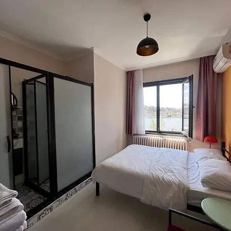 Διαμέρισμα Astounding Sea View In Karakoey 4br, 2ba *