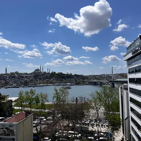 Lägenhet Astounding Sea View In Karakoey 4br, 2ba